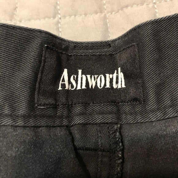 Ashworth shorts - Picture 2 of 2